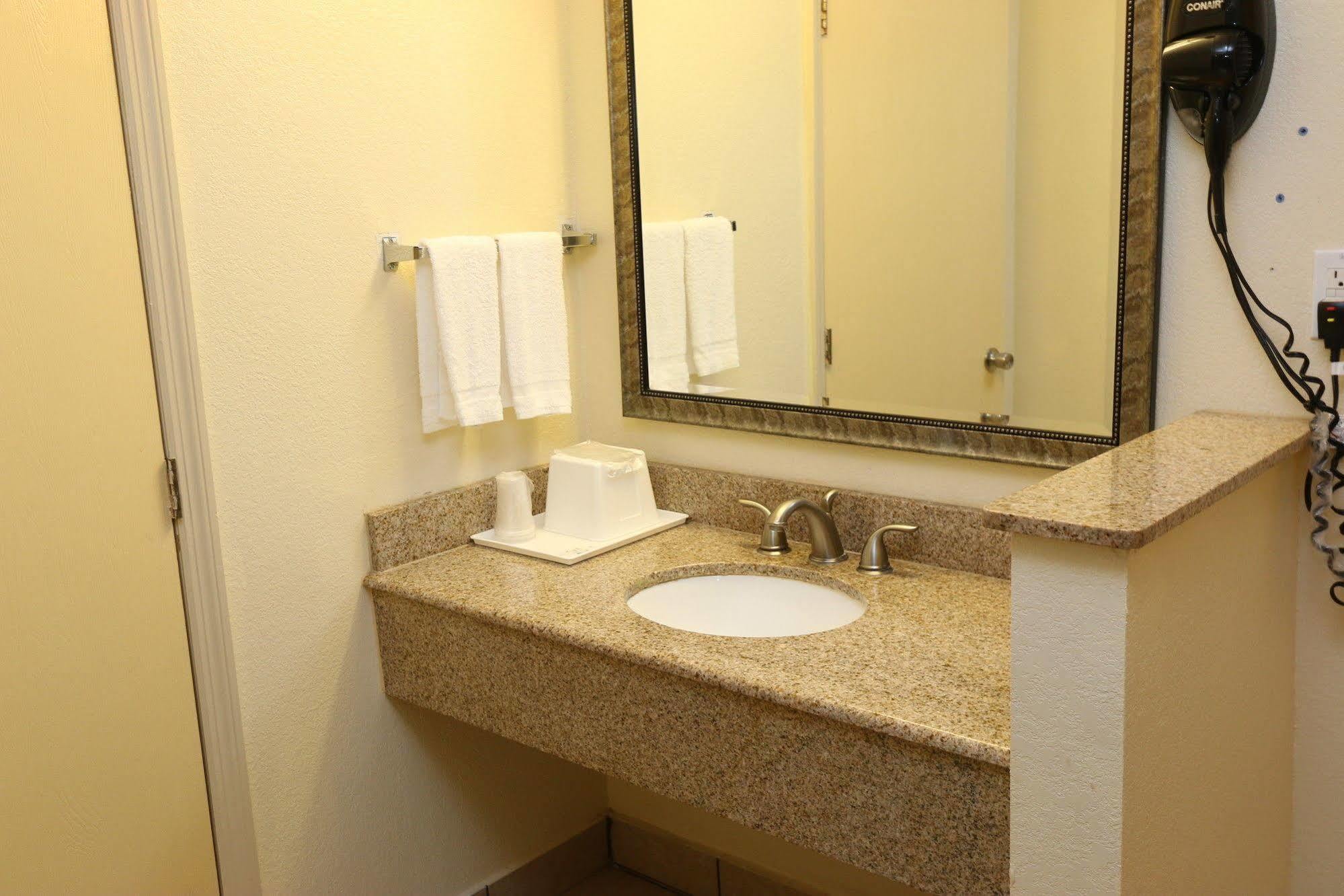 Comfort Inn South Padre Island Esterno foto